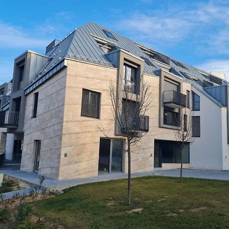 Hungary Homes Residence เฮวิซ ภายนอก รูปภาพ