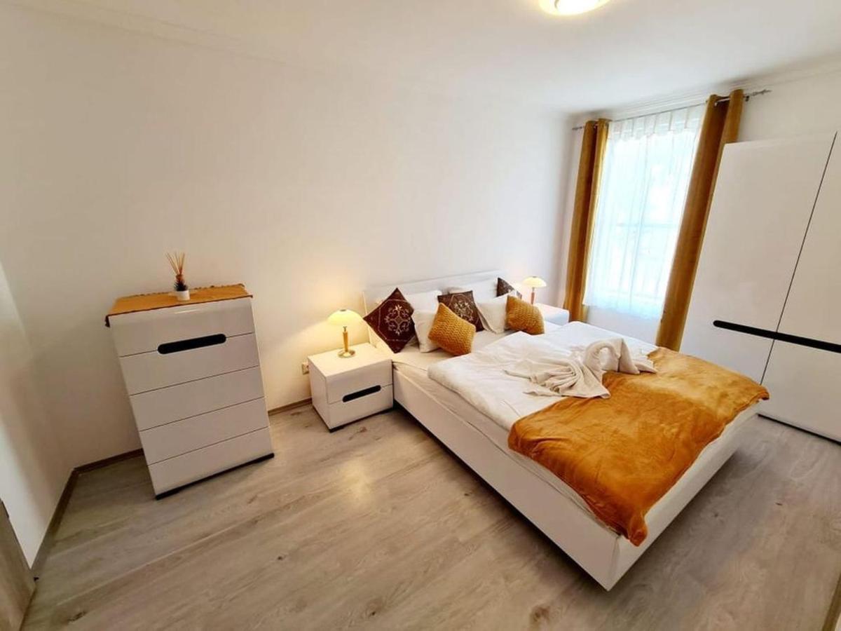 Hungary Homes Residence เฮวิซ ภายนอก รูปภาพ